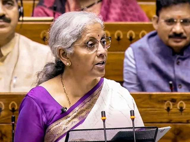 nirmala sitharaman fir