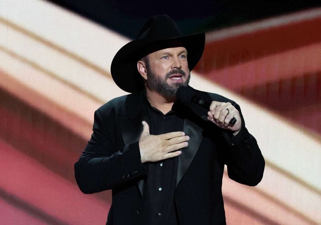 Garth Brooks news