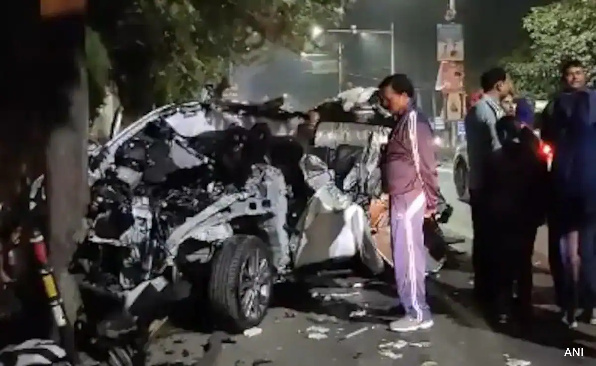 Dehradun Innova Crash